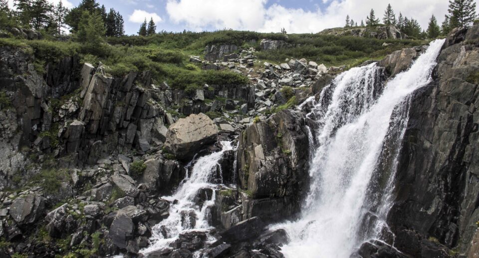 Best Waterfalls in the UK: Nature’s Stunning Masterpieces